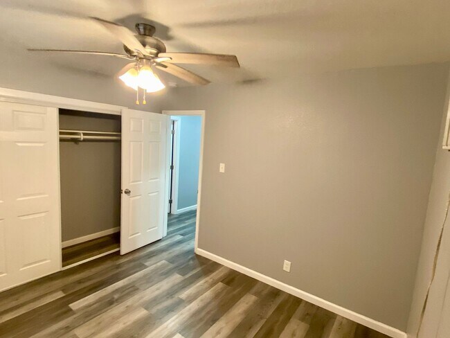 Building Photo - Beautifully Renovated 2BD/1BA Home with Ad...