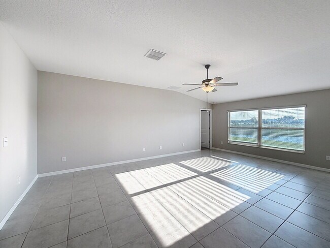 Building Photo - 31857 Sun Kettle Lp