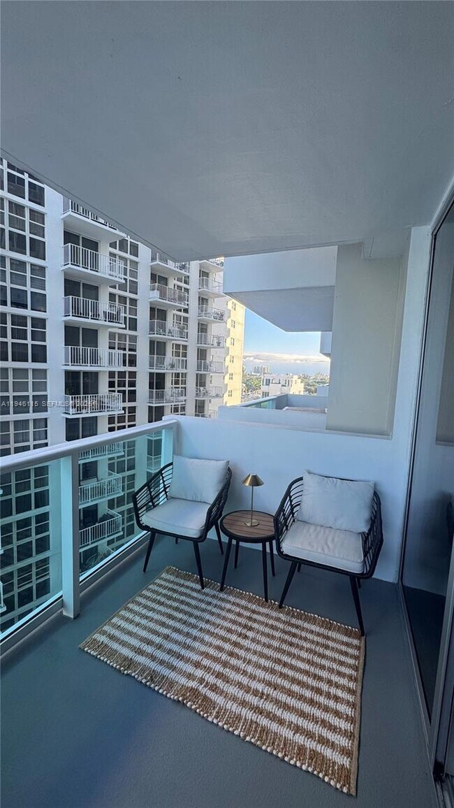 Building Photo - 1200 West Ave