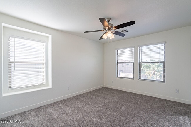 Building Photo - 4244 E Gleneagle Dr