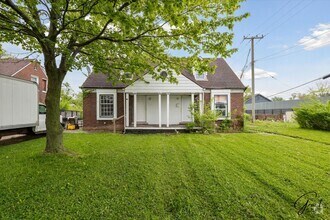 Building Photo - 18330/18332 Kelly Rd - Wise Man Investing LLC