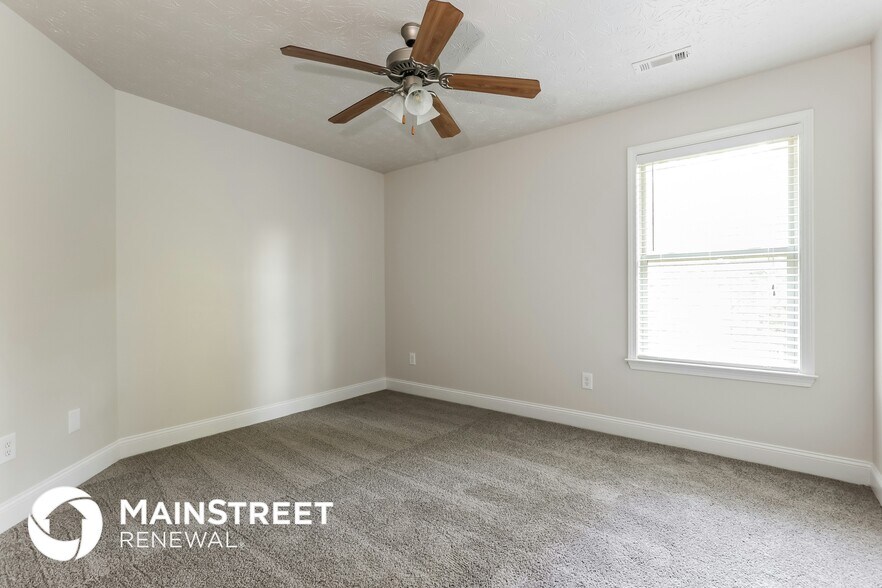 Building Photo - 12382 Centerra Dr