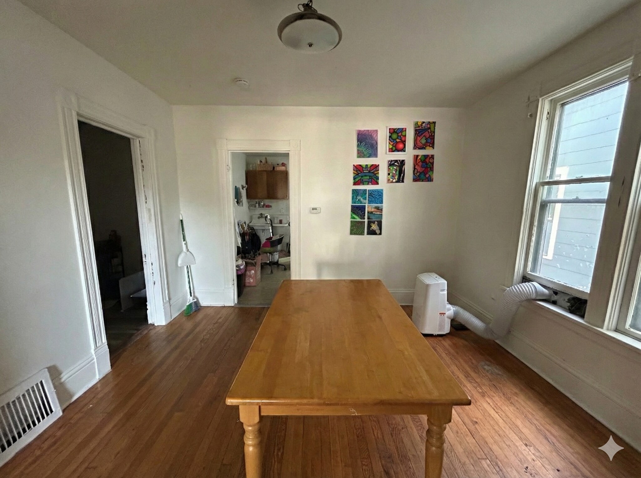 Building Photo - 217 N Livingston St