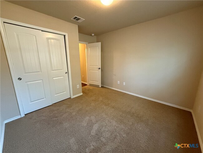 Building Photo - 2934 Field Ridge