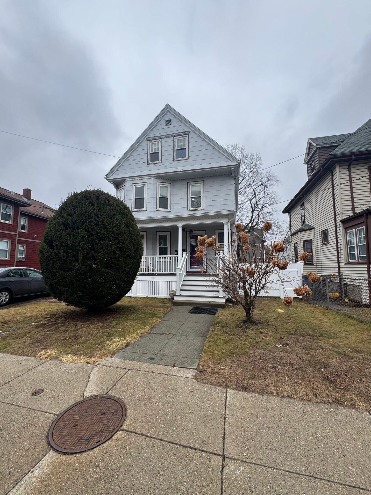 Building Photo - 71 Fairbanks St