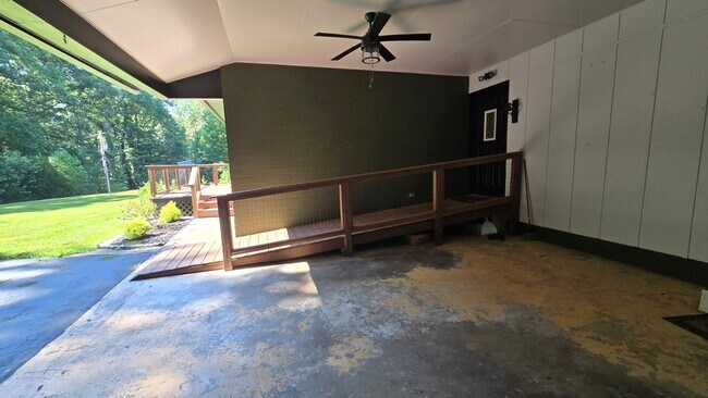 Building Photo - ***Newly Remodeled 3/2 Brick Rancher near WCU***