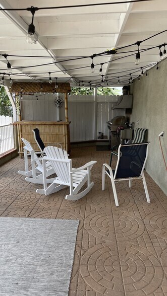 Building Photo - 5138 W 141st St