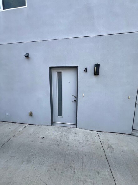 Building Photo - 14759 Friar St