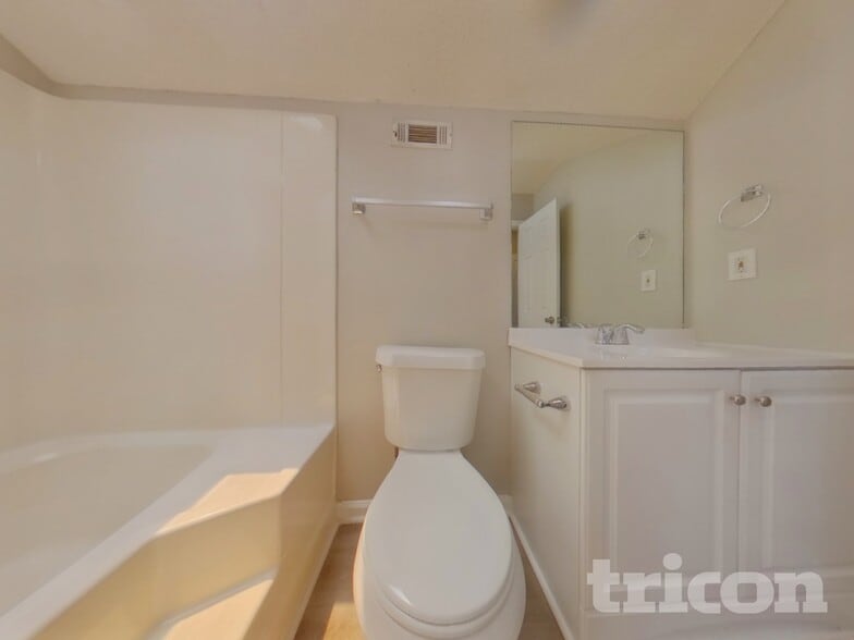 Building Photo - 2345 Iron Horse Dr