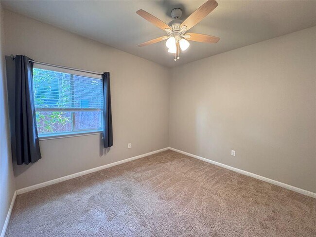 Building Photo - 16420 Pienza Dr