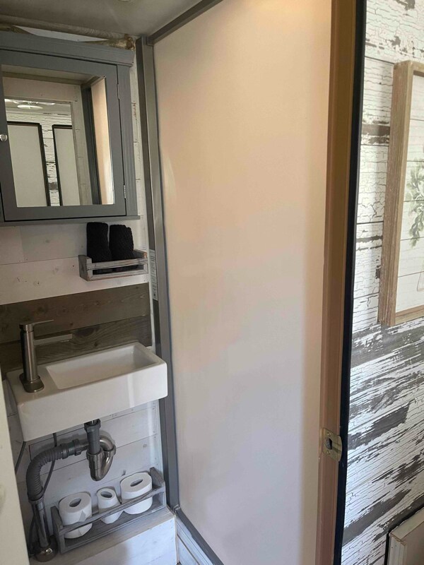 Building Photo - 8875 Calle de Brazito