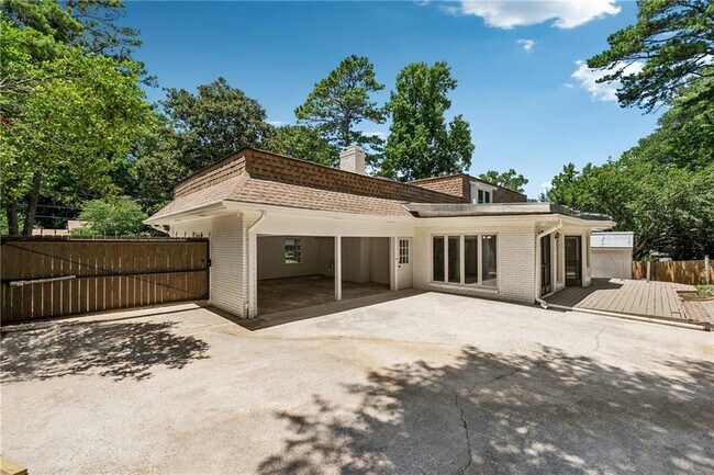 Building Photo - 2373 Wood Creek Ct
