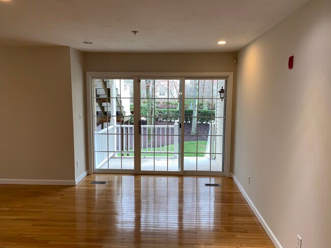 Dining Area with access to Deck - 117 Regency Ln