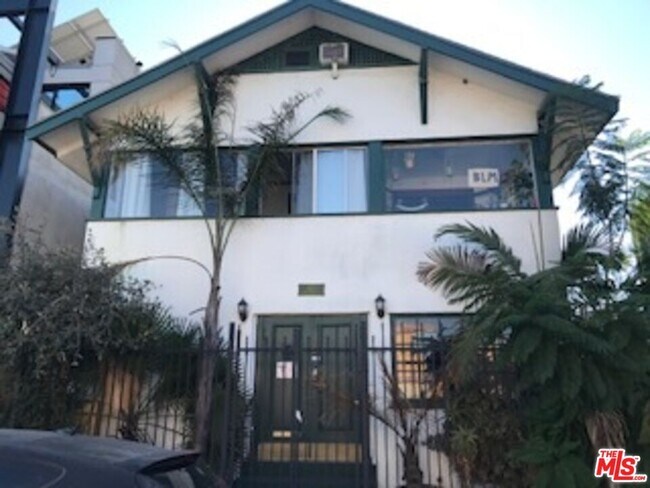 Building Photo - 1307 Innes Pl