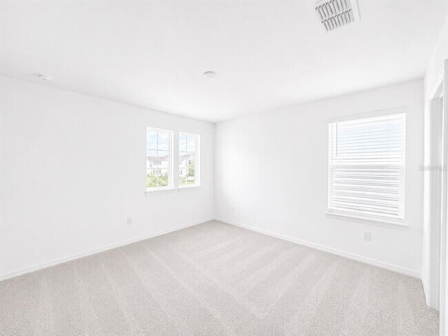 Building Photo - 5806 Fabry St