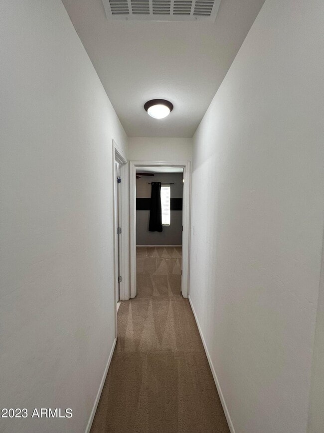 Building Photo - 2709 E Bart St