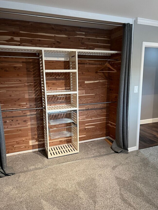 Building Photo - Rare Find!!!  Incredible 4  bedroom / 2 bath updated house in beautiful Clairemont!!!