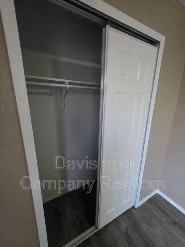 Building Photo - 4412 St Andrews Dr