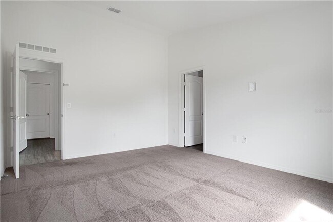 Building Photo - 1401 Kissimmee Ct