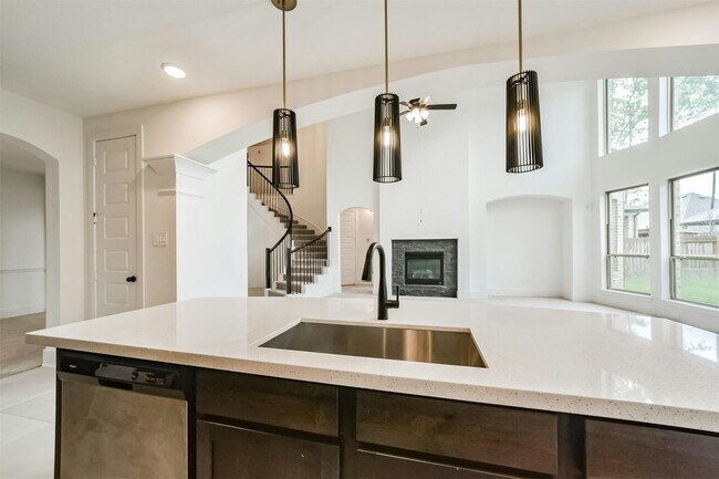 Building Photo - 17794 Misty Brk Ln