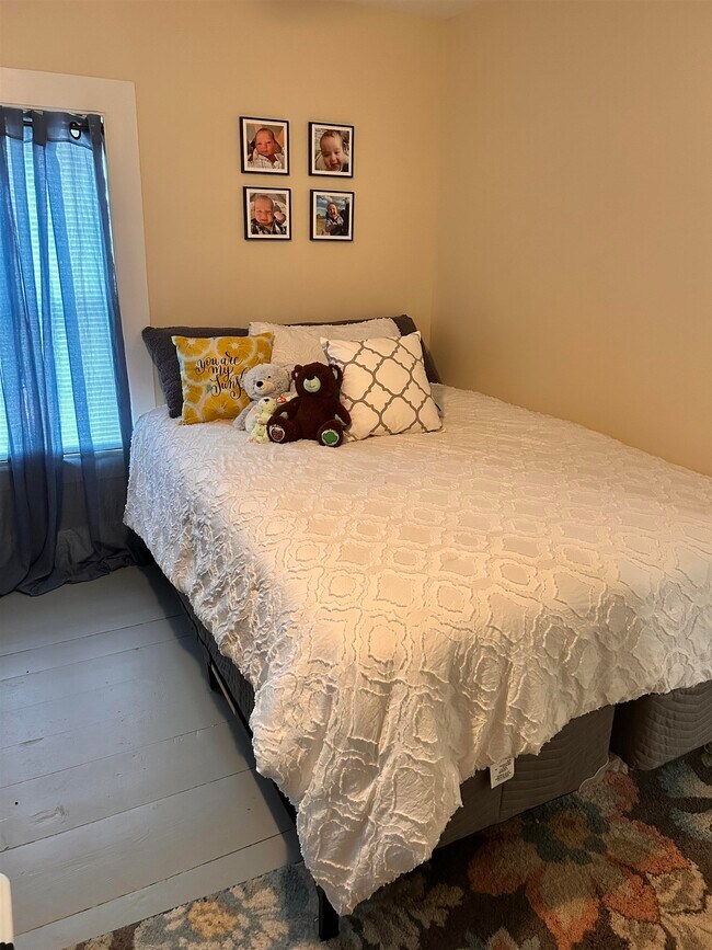 Building Photo - 565 White Mountain Hwy