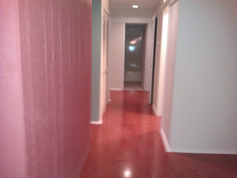 Building Photo - 52 Great Meadow Ln