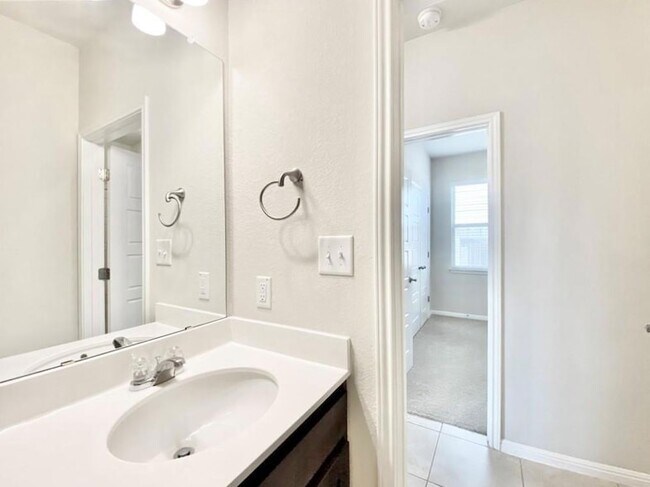 Building Photo - 148 Shearwater Ln