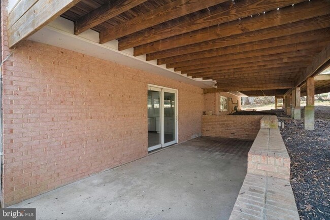 Building Photo - 9116 Hamilton Dr