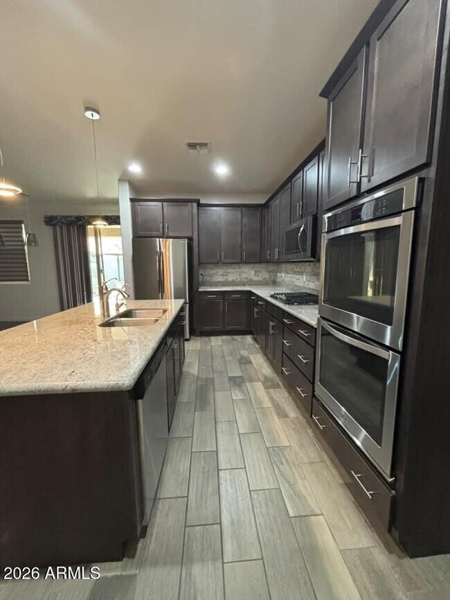 Building Photo - 7712 S 36th Way