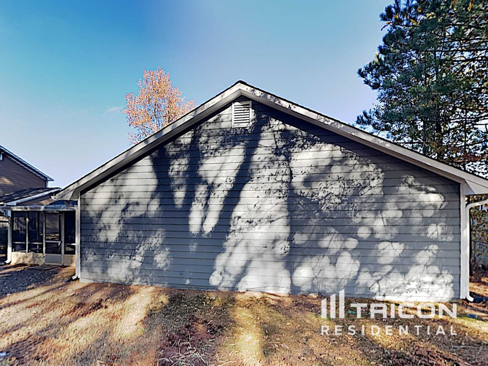 Building Photo - 389 Hillridge Dr