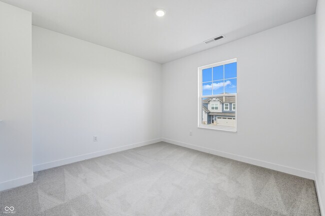 Building Photo - 15395 Alperton Rd