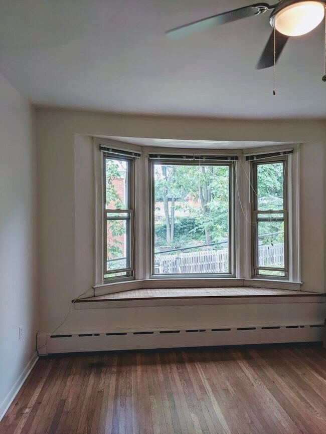 Building Photo - 5544 Fair Oaks Street