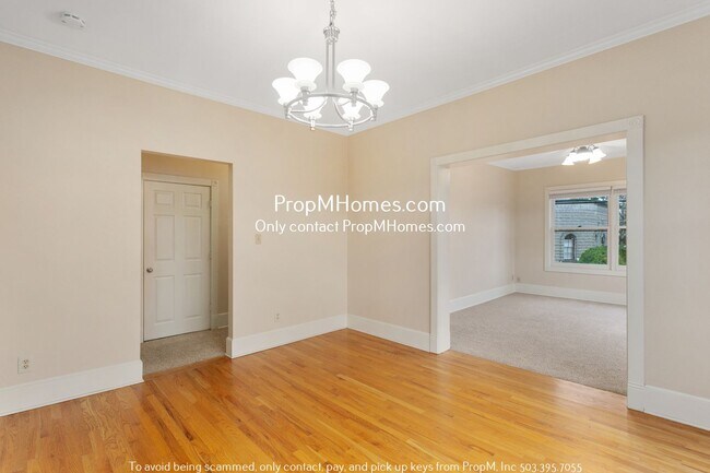 Building Photo - Charming Two-Bedroom Unit: Your Perfect Ho...