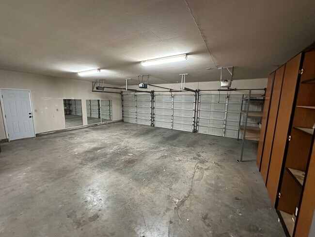 Building Photo - 1780 Paddock Ln
