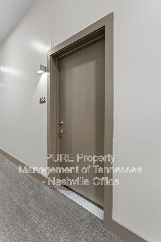Building Photo - 1260 Martin St