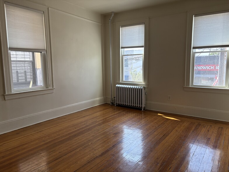 Building Photo - 353 Central Ave