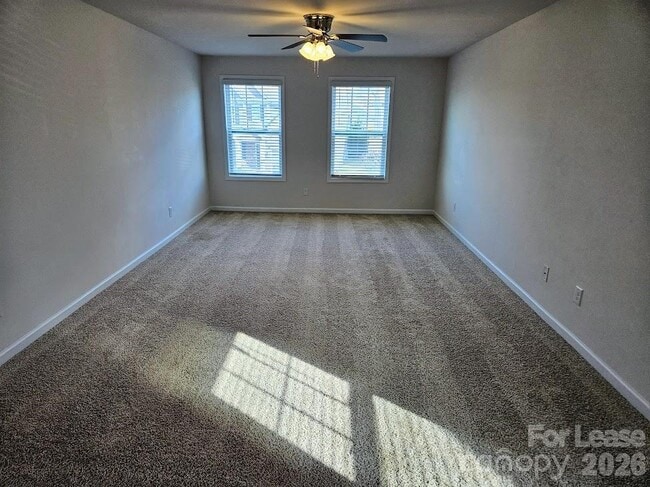 Building Photo - 1127 Walbury Hl