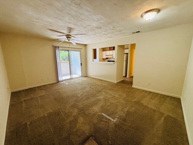 Building Photo - 400A Berryfield Lane