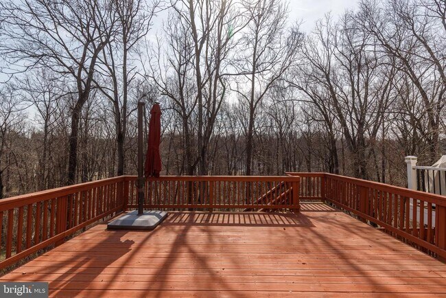 Building Photo - 2733 Quarry Heights Way