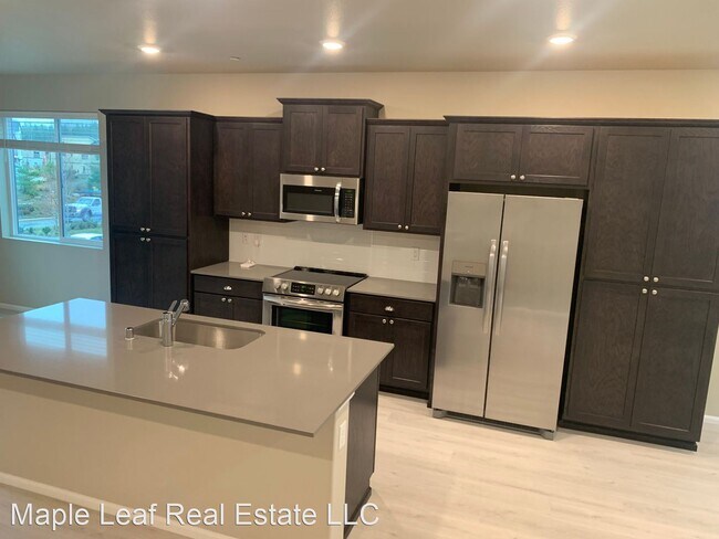 Building Photo - 3 br, 2.5 bath House - 32661 Ten Trails Pk...