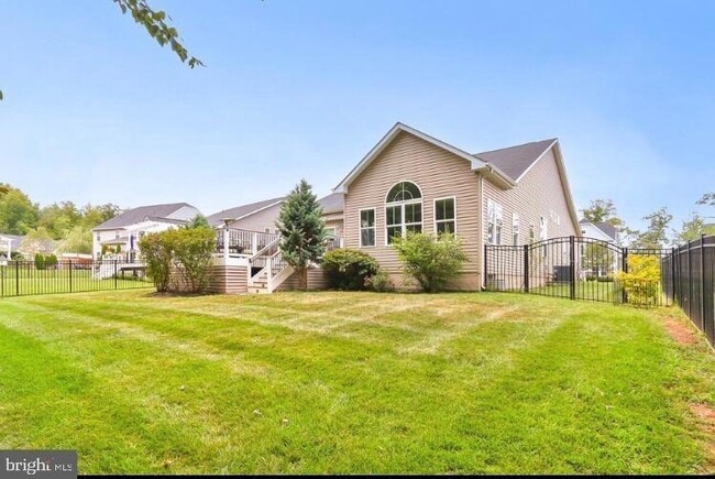 Building Photo - 6805 Lake Anne Ct