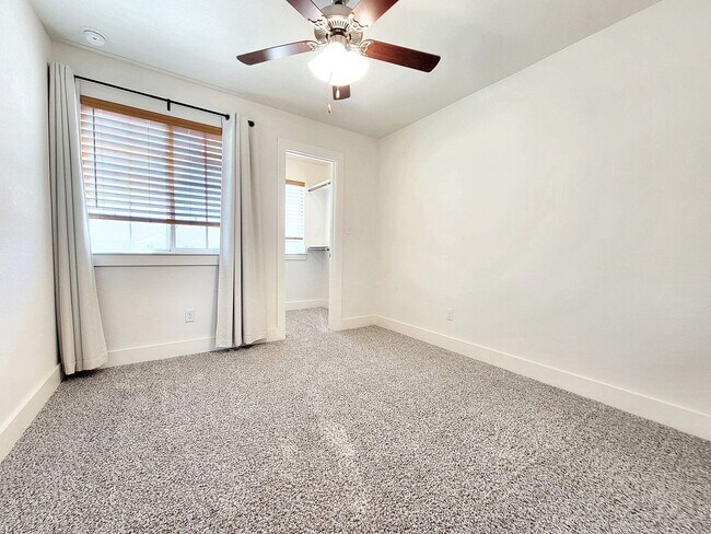 Building Photo - 130 Furlong Dr