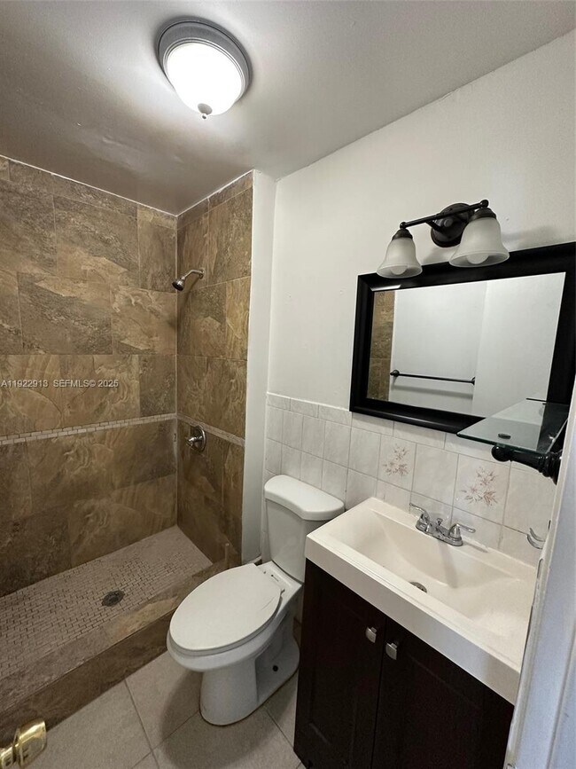 Building Photo - 1701 SW 83rd Terrace