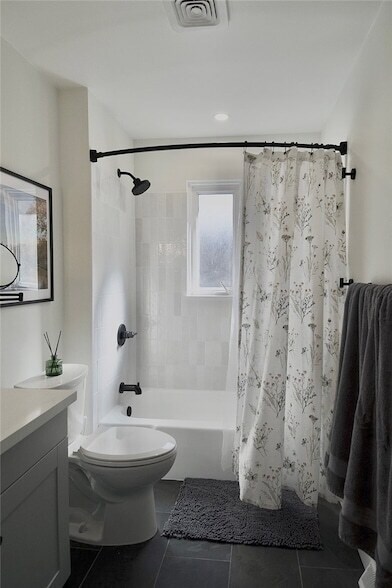 Building Photo - 422 Avery St