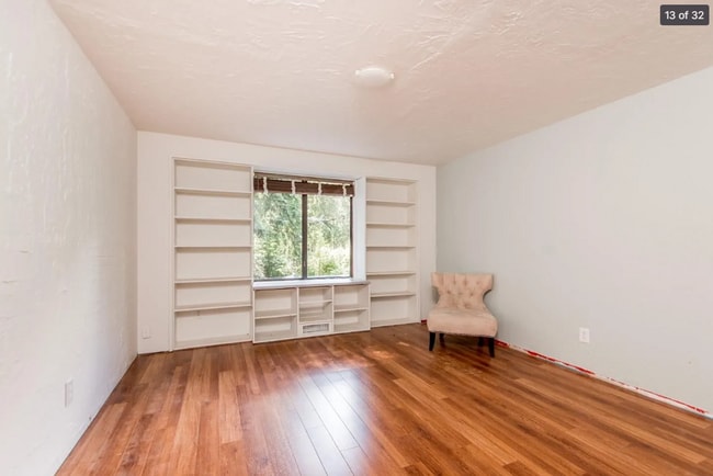 Building Photo - Beautiful 4 Bed 2 Bath Home On Over 1/2 An Acre | Redwood Estates