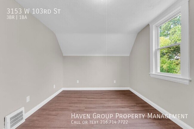 Building Photo - 3153 W 103rd St