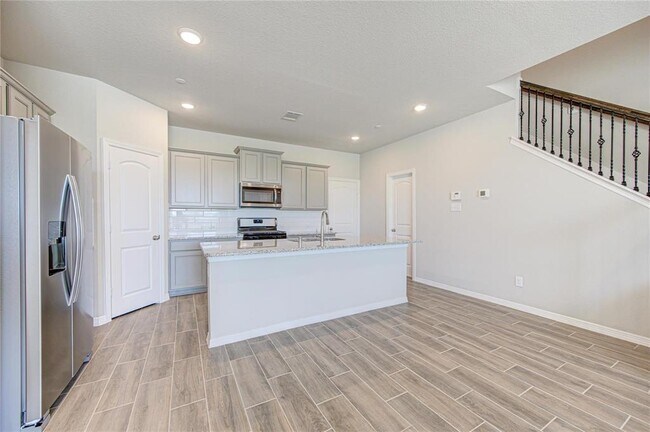 Building Photo - 8006 Scanlan Trce