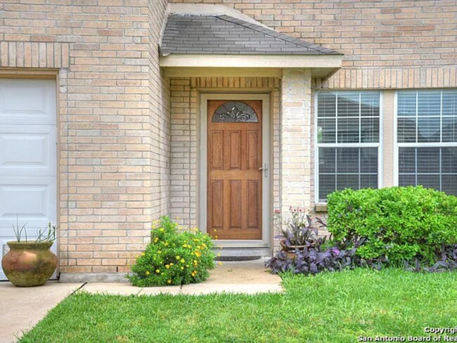 Building Photo - Move-In Ready Home with Fresh Updates & Spacious Layout in Converse