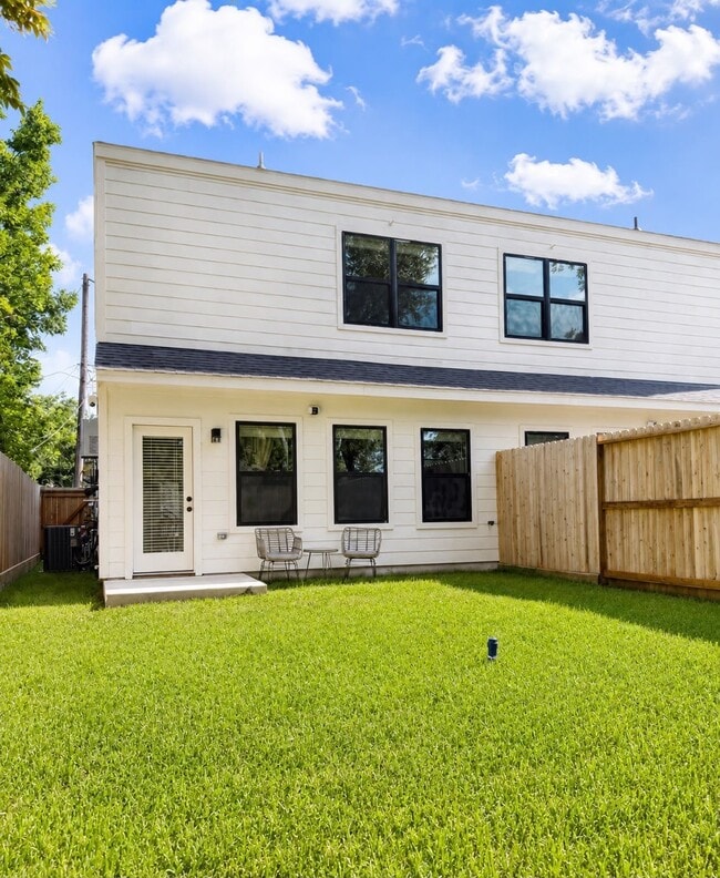 Building Photo - 4309 Shelby Cir