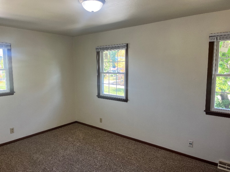 Building Photo - 2 S Grand Ave